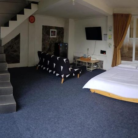 D'Journey Hotel Lembang Buitenkant foto