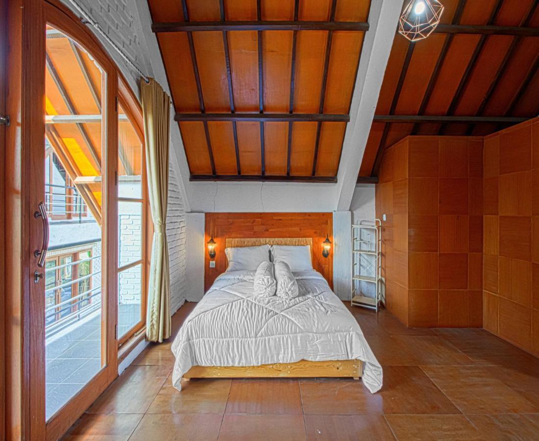D'Journey Hotel Lembang Buitenkant foto