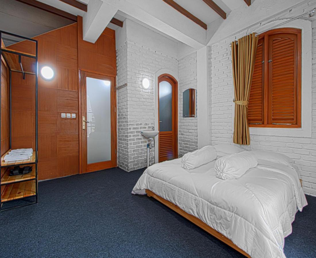 D'Journey Hotel Lembang Buitenkant foto